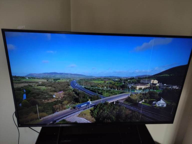 Sony bravia smart TV 52"