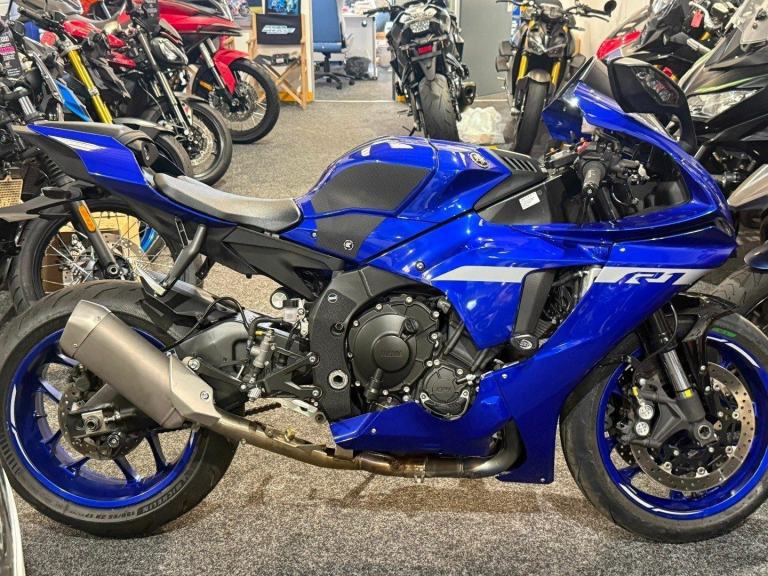 2020 Yamaha R1