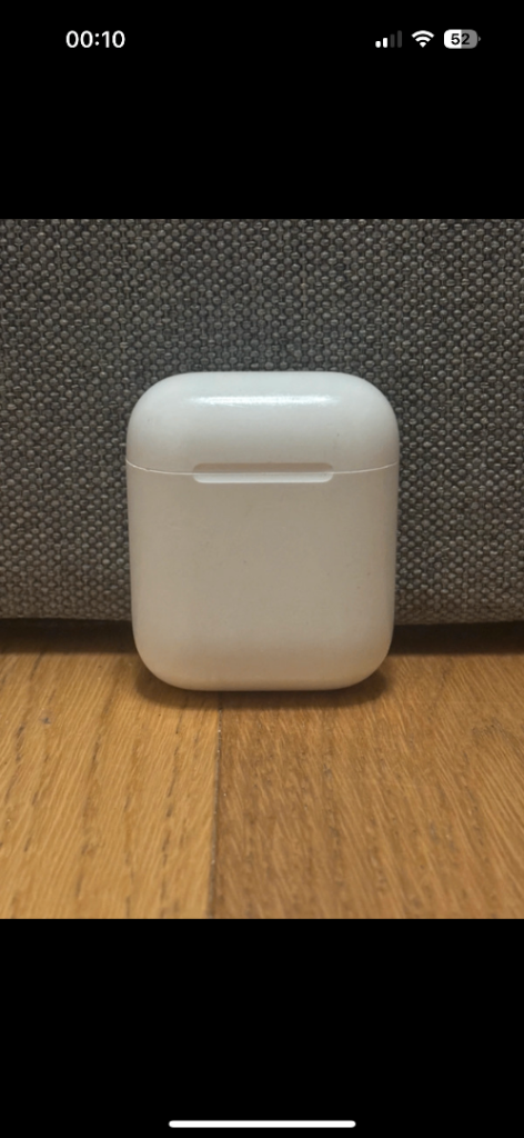 image for Apple AirPods 2019