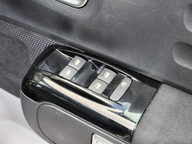 2021 Citroen C3 1.2 PureTech Shine Plus Euro 6 (s/s) 5dr HATCHBACK Petrol Manual