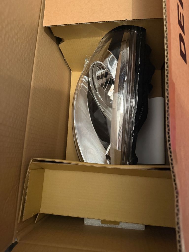 Nissan micra electric headlight full unit 