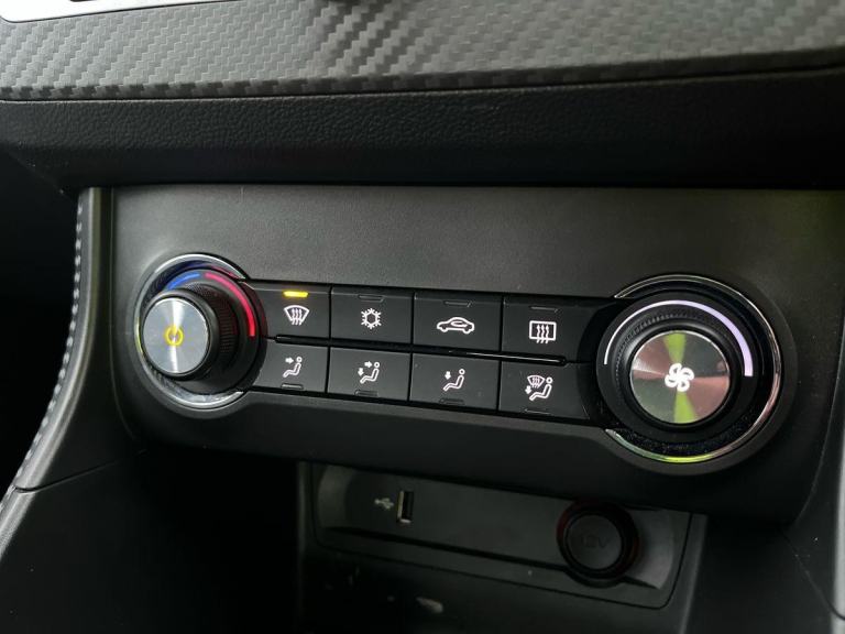 2018 MG/ MGF ZS 1.5 106PS 5 Speed VTi-TECH Excite Euro 6 (s/s) 5dr Red LOW MLS