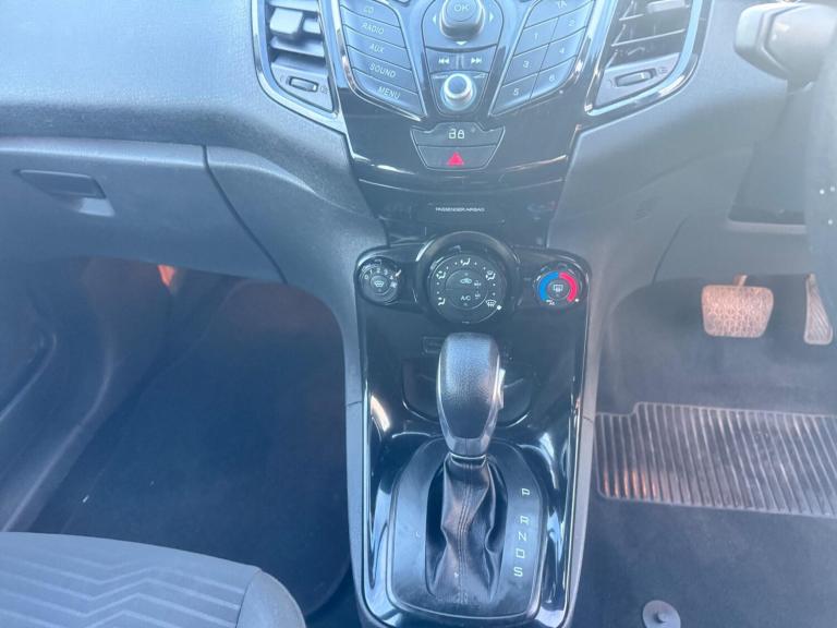 2014 Ford Fiesta 1.6 Zetec 5dr Powershift HATCHBACK PETROL Automatic