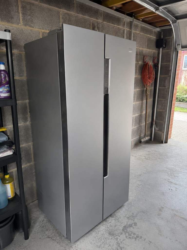 Large Silver American Style Fridge Freezer – Good Condition