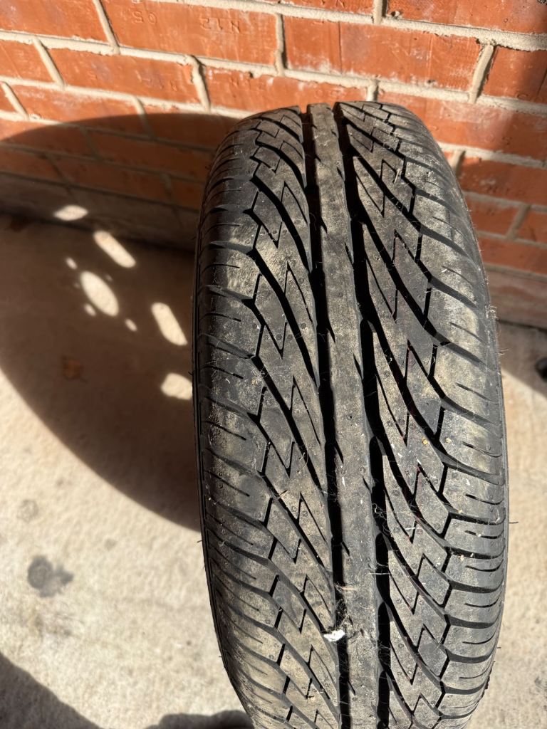 Dunlop tyre and wheel