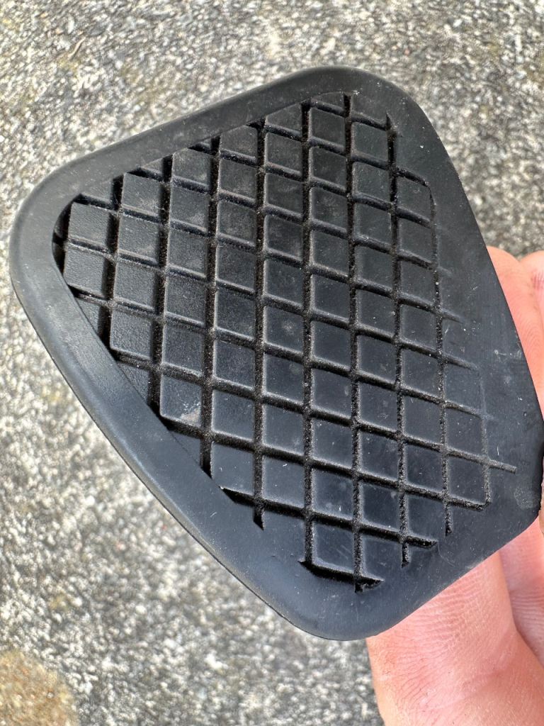 Honda Jazz Mk2 Brake/ Clutch Rubber Pedal Cover (Genuine Honda Part)