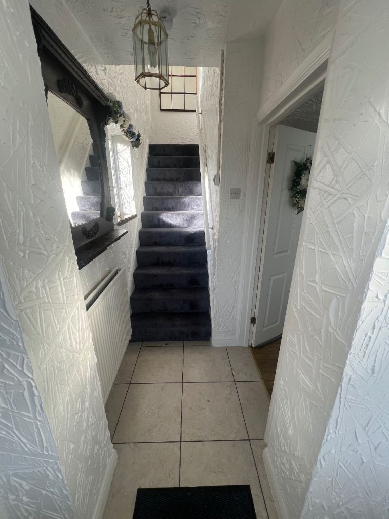 3 BED SEMI DETACHED PROPERTY FOR RENT IN DESIRABLE AREA