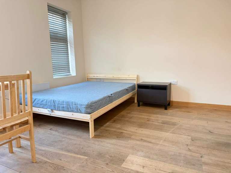 Self-Contained Studio Flat in Finchley (Temple Fortune) - DSS Welcome