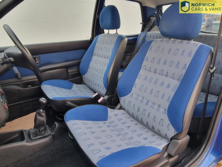 PEUGEOT 106 1.1 Independence Limited Edition 2002