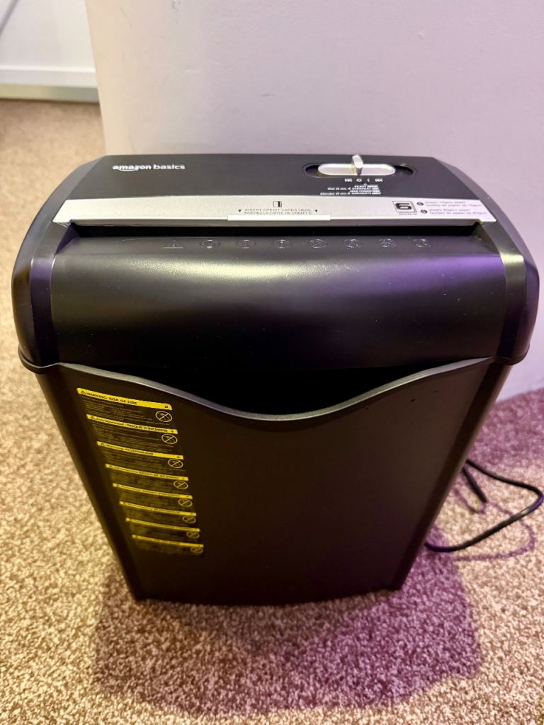 image for Paper shredder , Amazon Basic 