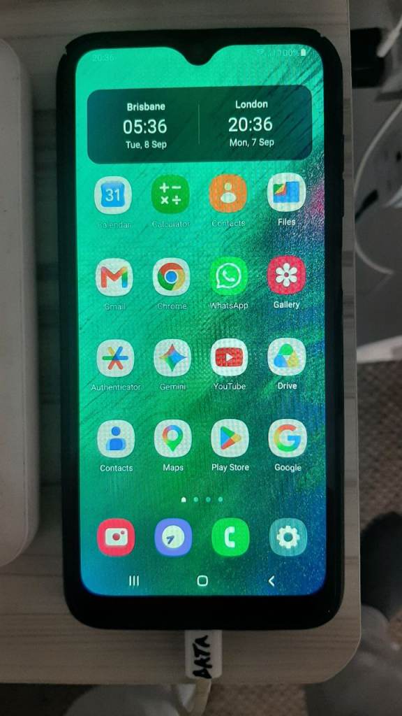 Samsung Galaxy A70 - 128GB - Unlocked - SPARES OR REPAIR (Replacement Screen)