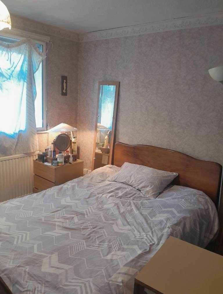 £385 per person/month - All bills included