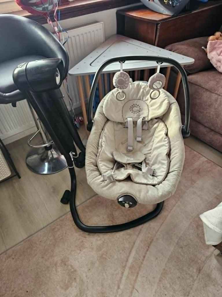Joie Serina 2-in-1 Baby Swing & Rocker – Excellent Condition – £50