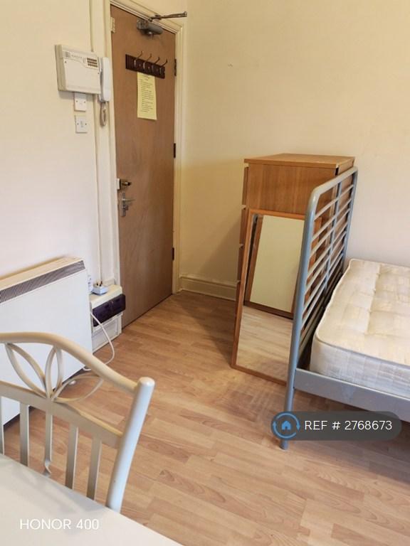 Studio flat in Palatine Road, Manchester, M20 (#2768673)