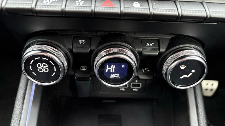 2023 Renault Clio 1.0 TCe 90 RS Line 5dr HATCHBACK PETROL Manual