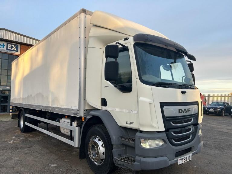 DAF LF 260 18 TONNE *EURO 6* BOX VAN 2019 – YY69 HLU