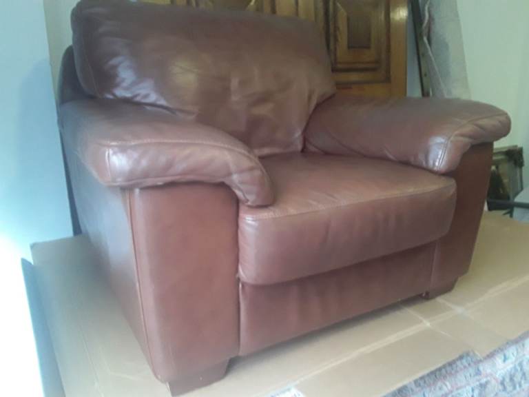 LEATHER CHAIR, 