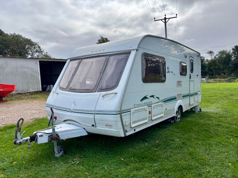 Swift challenger 520SE 4 berth caravan 