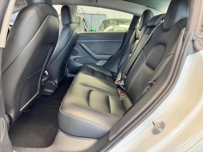 TESLA MODEL 3 (Dual Motor) Long Range Auto 4WDE 4dr 2021