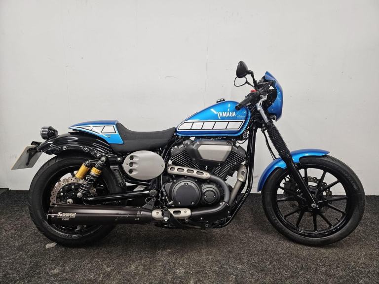 YAMAHA XV950R ** LOW MILEAGE - AKRAPOVIC EXHAUST - 12 MONTH MOT **