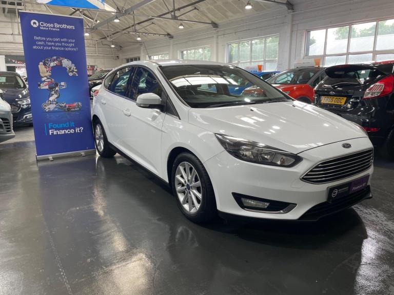 2015 Ford Focus 1.0T EcoBoost Titanium Euro 6 (s/s) 5dr HATCHBACK Petrol Manual