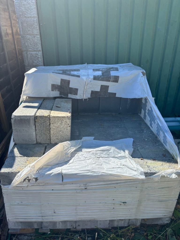 FREE! Breeze blocks construction bricks