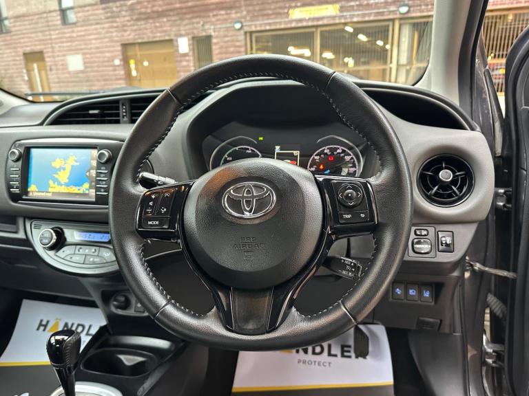 2017 Toyota Yaris 1.5 VVT-h Icon E-CVT Euro 6 (s/s) 5dr HATCHBACK Petrol/Electric Hybrid Automatic