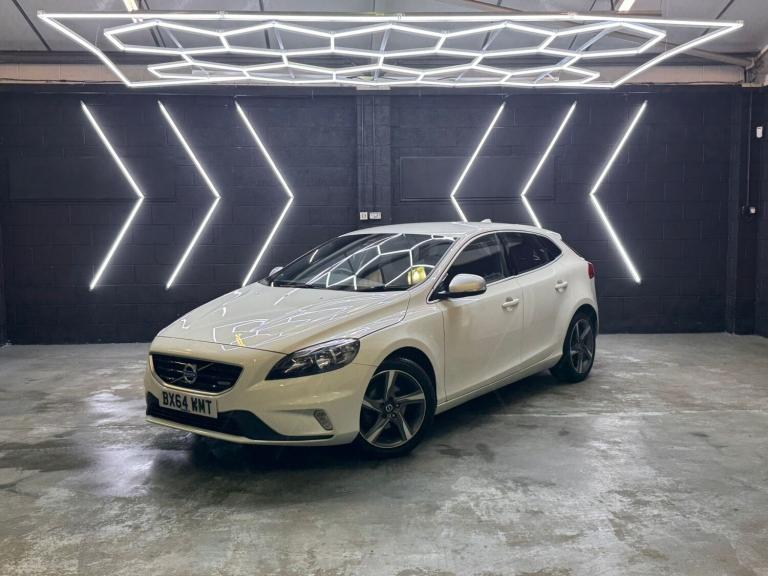 VOLVO V40 1.6 D2 R-Design 2014