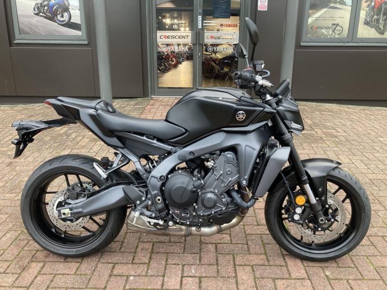 YAMAHA MT-09 - TECH BLACK - BRAND NEW - SAVE OVER 800 AT CRESCENT YAMAHA!