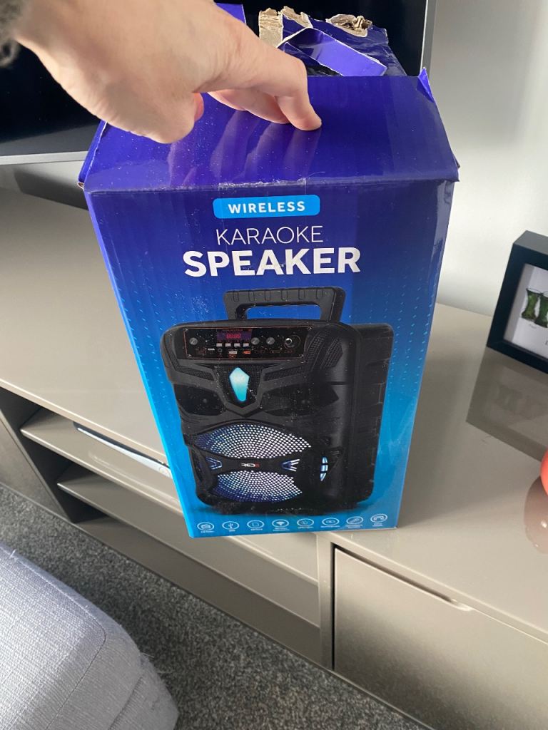 Wireless Karaoke machine 