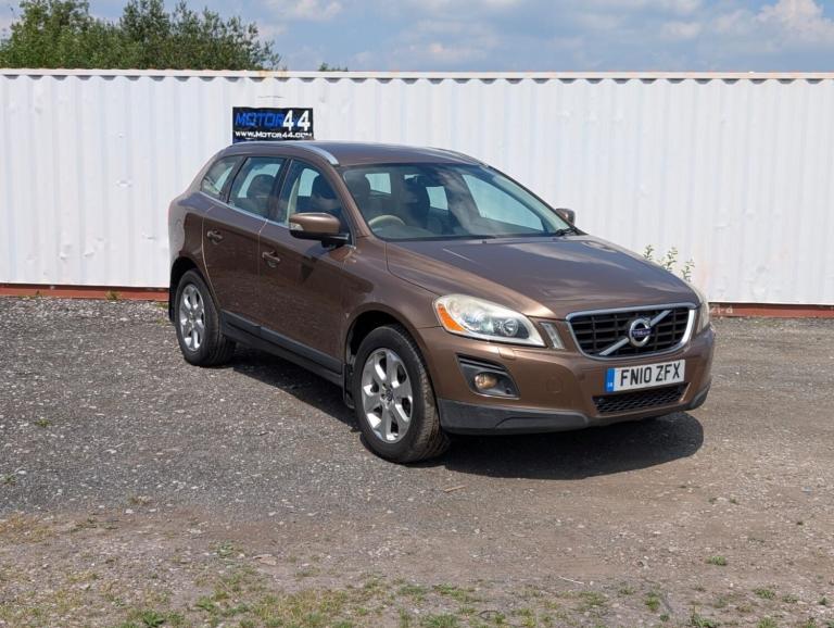 VOLVO XC60 2.4 D5 SE Lux 2010