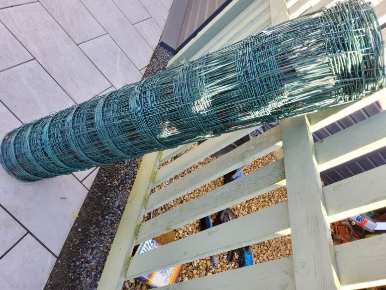 Fencing, heavy duty wire stock fencing