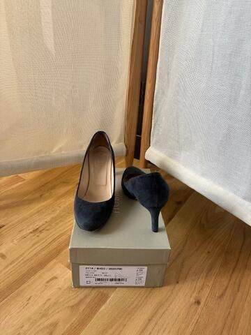 Hobbs - navy blue suede leather court shoes