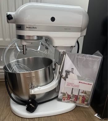 KitchenAid Heavy Duty Stand Mixer with Multiple Attachments – As Good As New