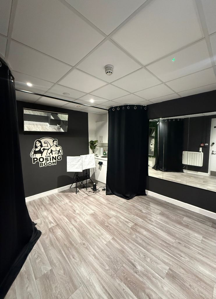BODYBUILDING POSING STUDIO / FITNESS & CONTENT SHOOT SPACE – LONDON