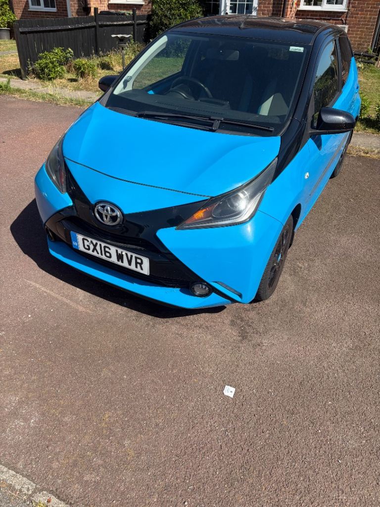 Toyota, AYGO, Hatchback, 2016, Manual, 998 (cc), 5 doors