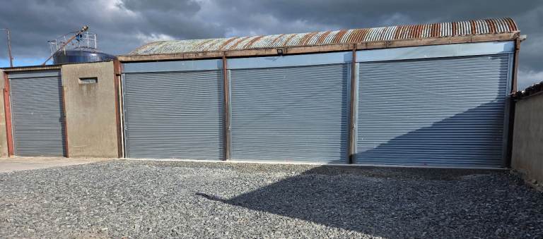 Large storage shed to rent 