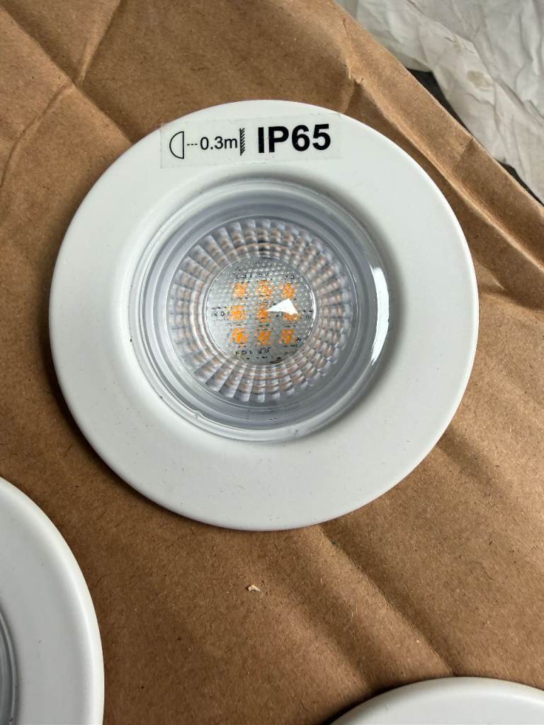 Pack of 8 LAP IP65 6W LED Downlights - new