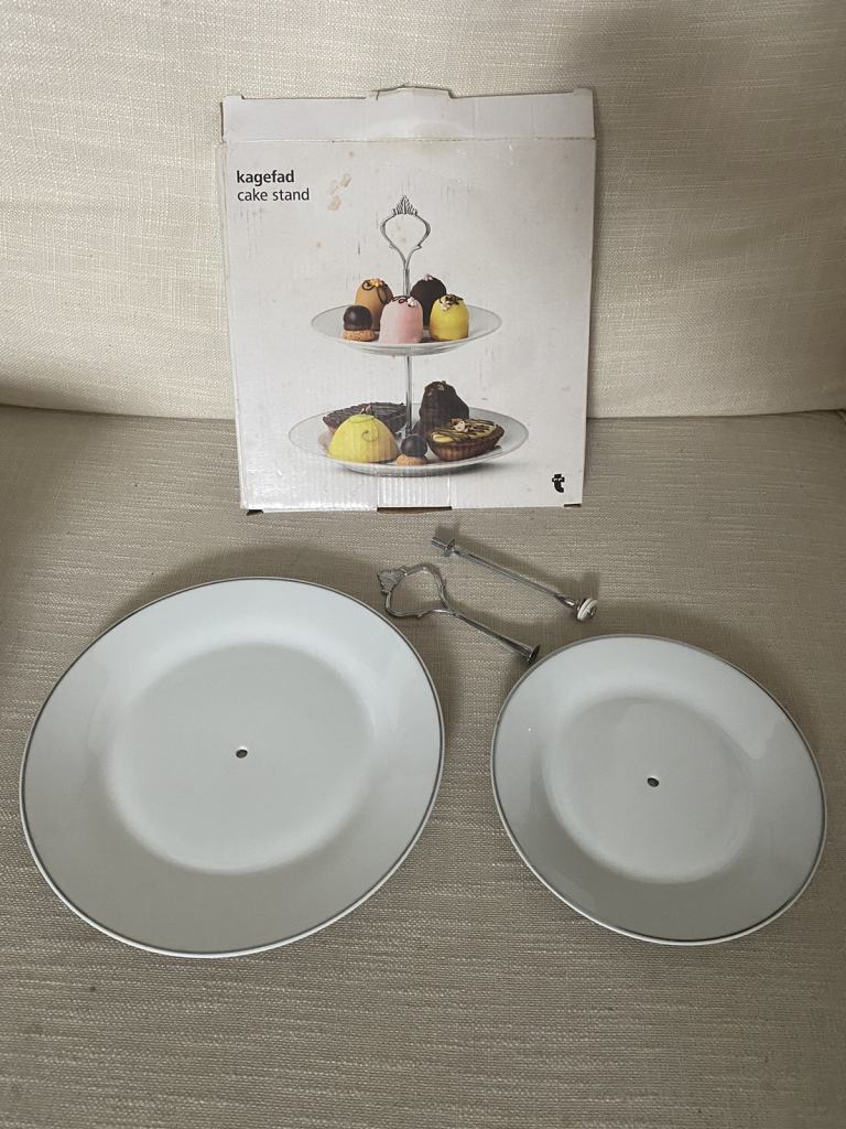 Kagafad cake stand 