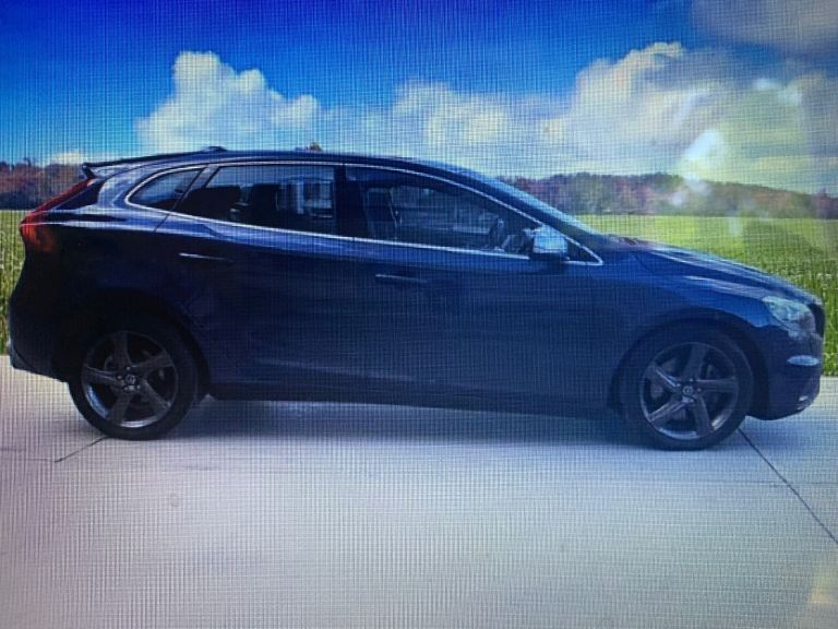 VOLVO V40 1.6 DIESEL MK3 .. BREAKING ... 2013..
