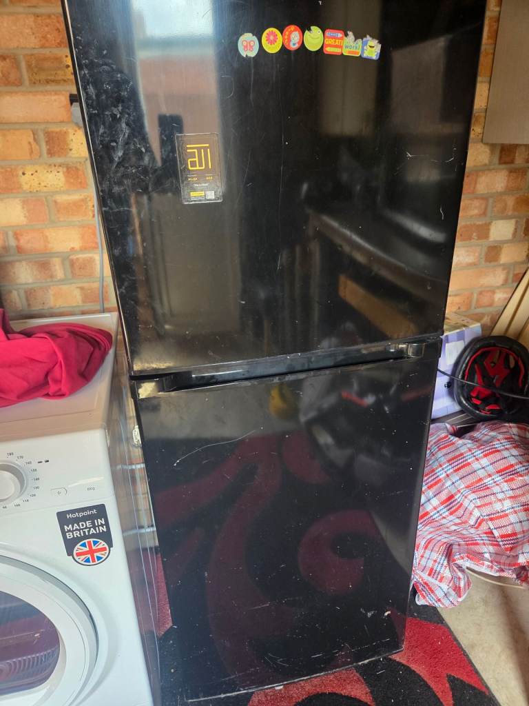 50/50, Fridge and Freezer. 