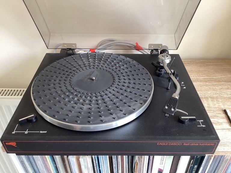 Eagle D4 500 belt drive turntable