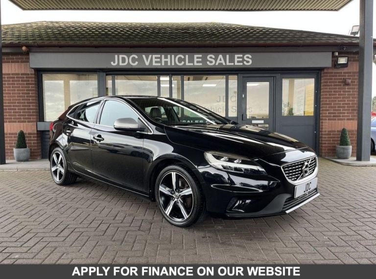 2018 Volvo V40 2.0 D2 R-Design Hatchback 5dr Diesel Manual Euro 6 (s/s) (120 ps)