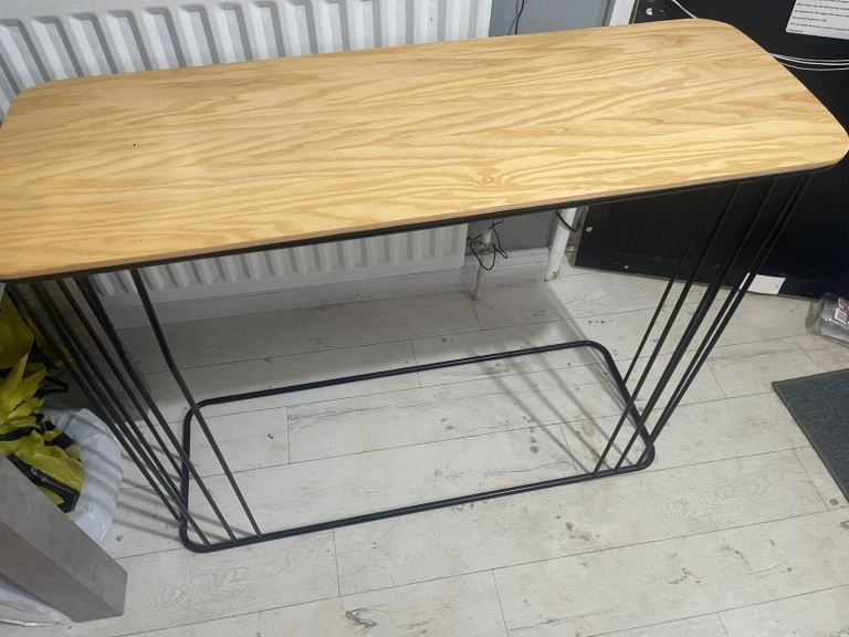 Console table