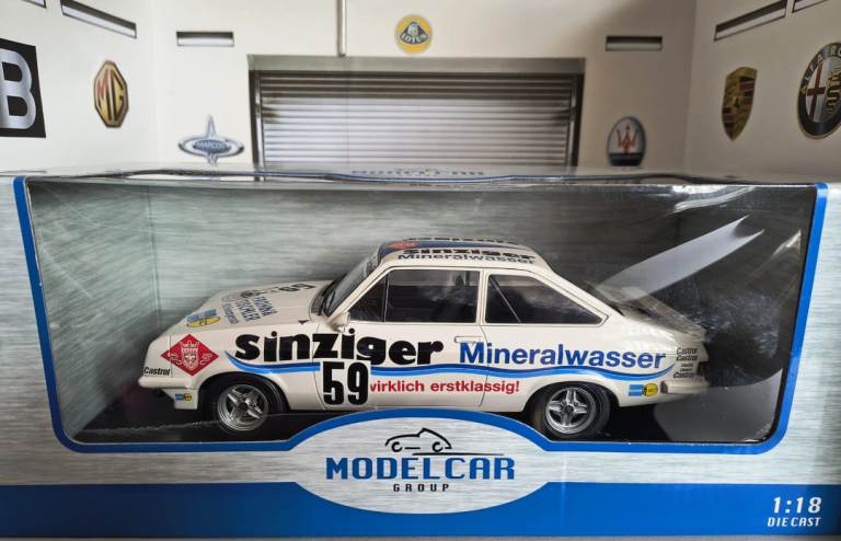 Ford Escort MK II RS 2000 rally car model in 1:18 scale