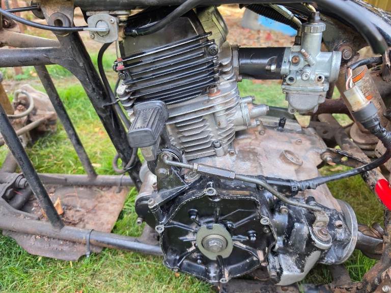Yamaha moto engine yfm225 