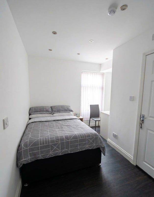 LEEDS DSS UC LCW PIP BENEFITS DOUBLE ROOM