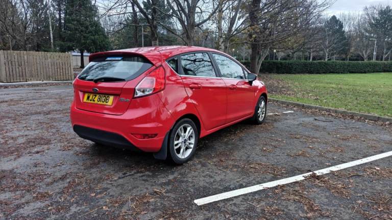 Ford, FIESTA, Hatchback, 2015, Manual, 1241 (cc), 5 doors