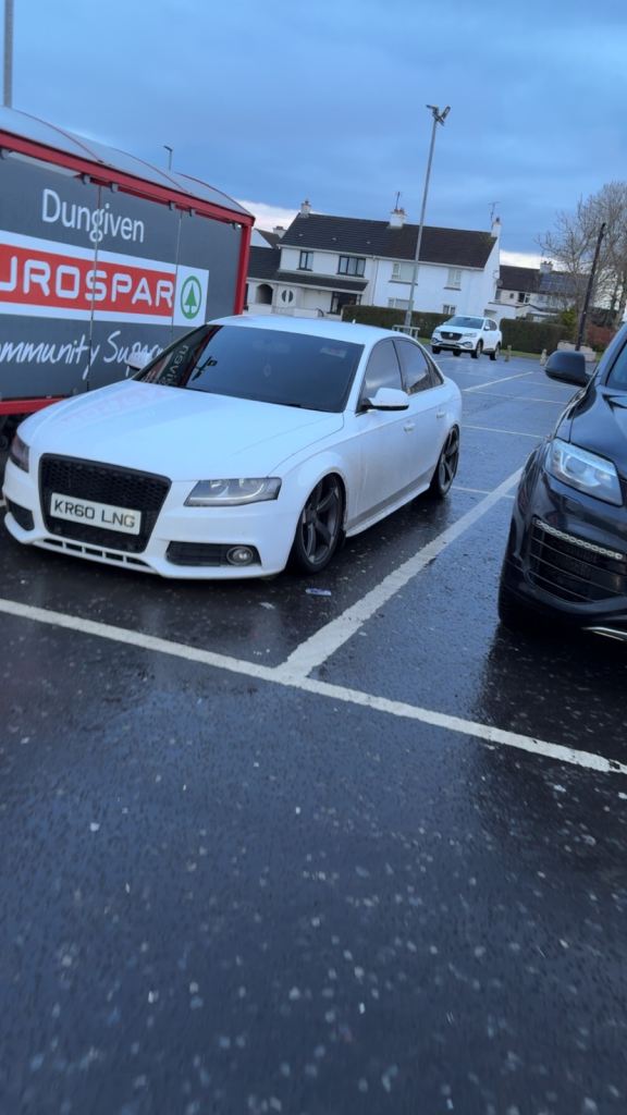 Audi, A4, Saloon, 2011, Manual, 1968 (cc), 4 doors