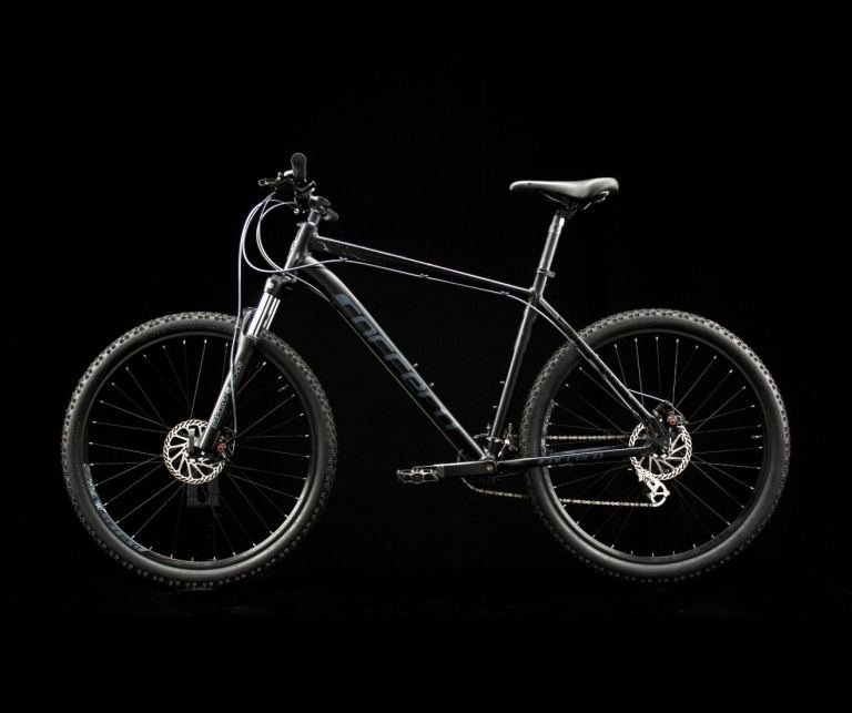 Carrera Vengeance 27.5 Mountain Bike – Excellent Condition